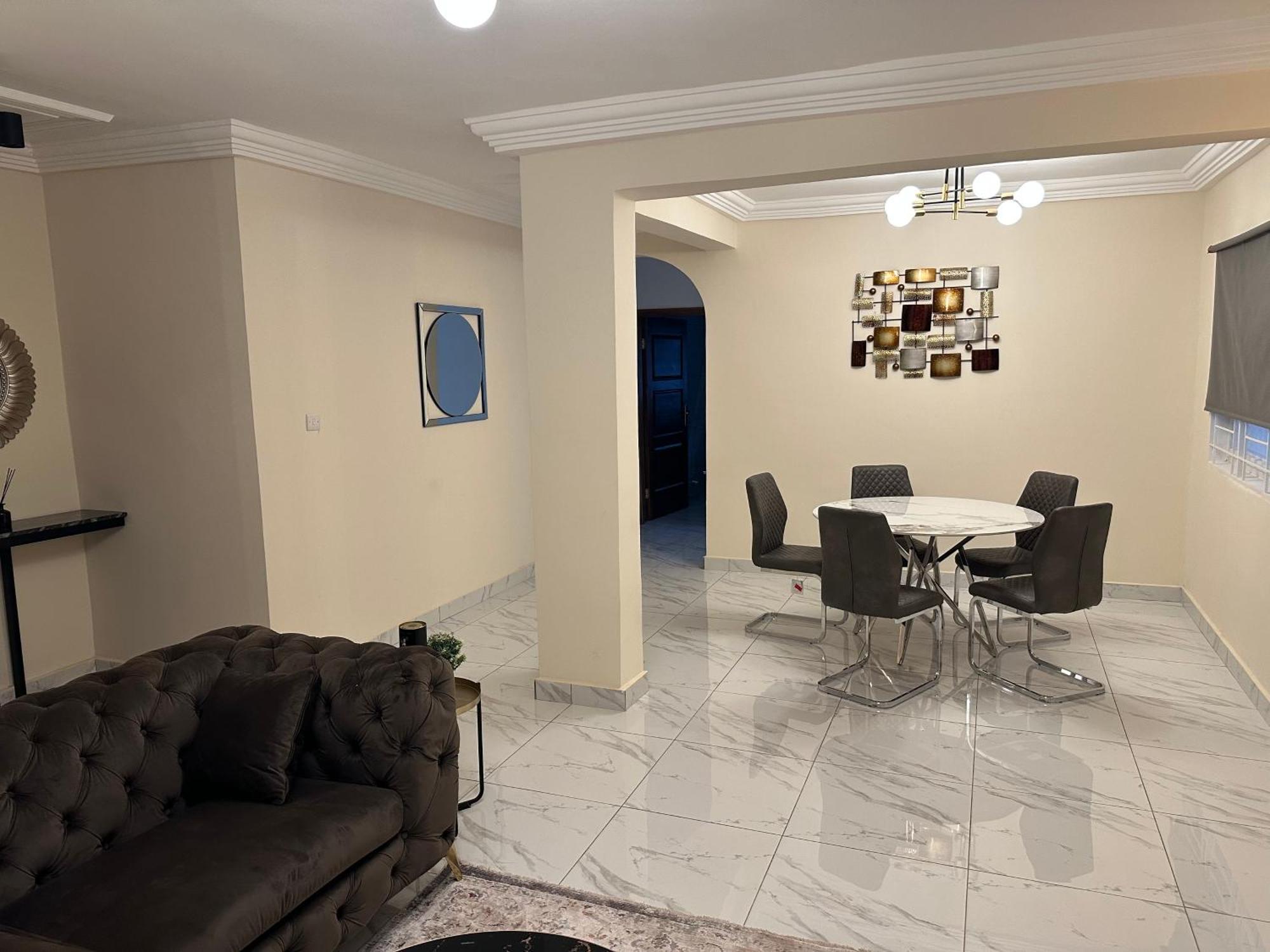 After 5 Apartment 1- 3 Spacious En-Suite Bedrooms Freetown Ngoại thất bức ảnh